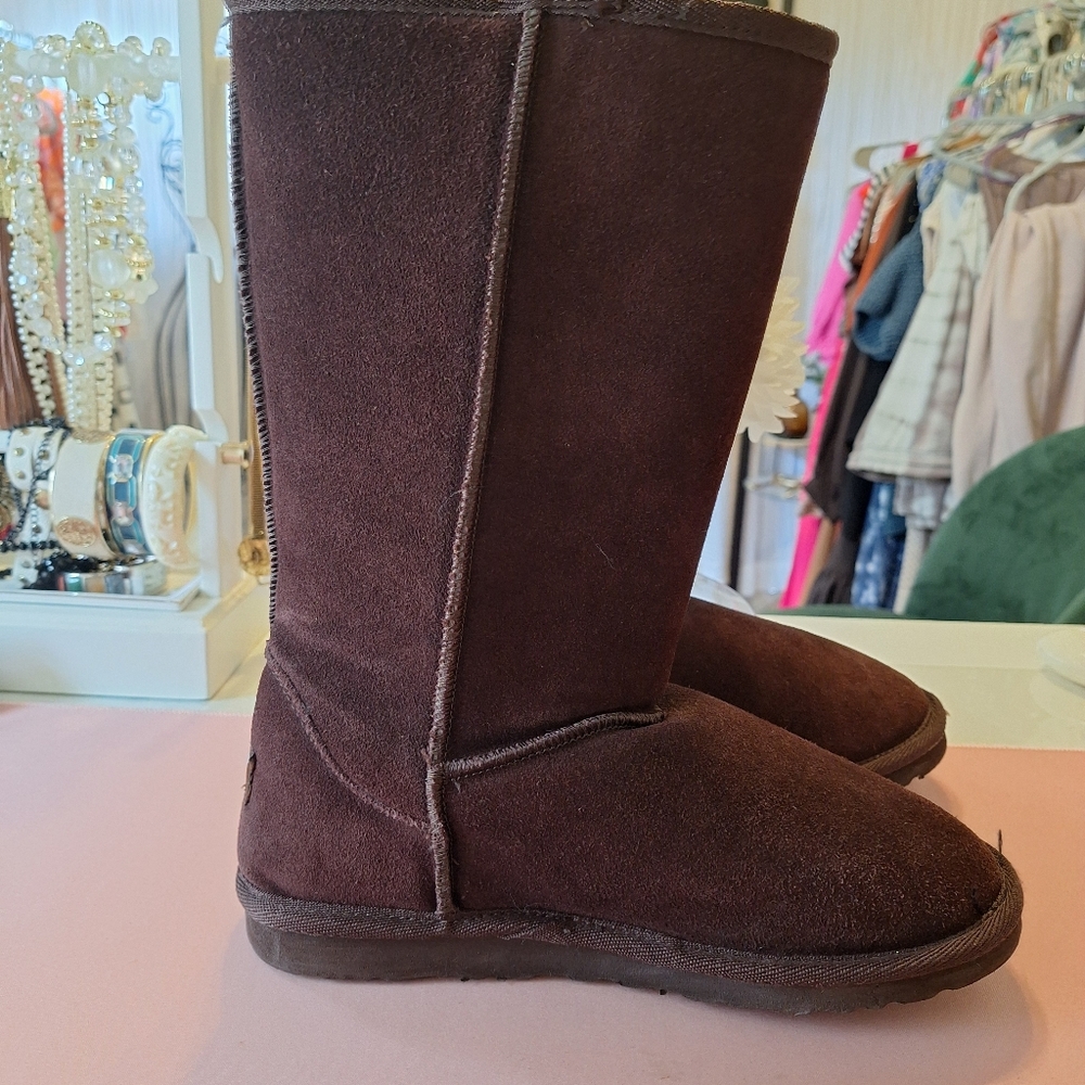 UGGS!! - Picture 8 of 8